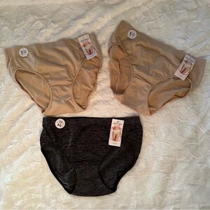 NEW 3 Pair Woman’s Jockey Beige and Charcoal Underwear Set size 6